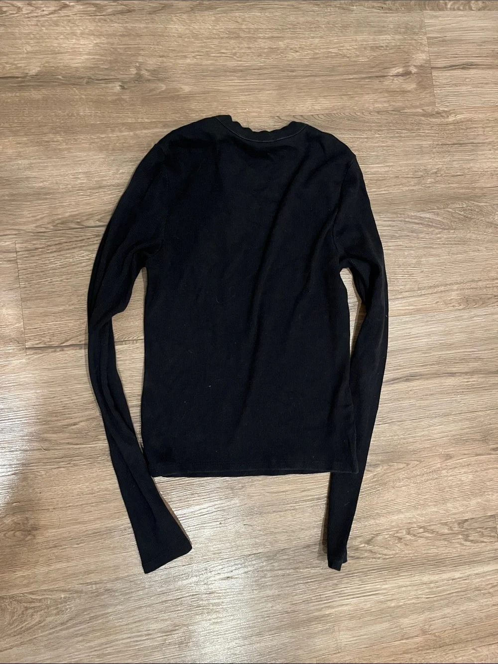 Black Ribbed Abercrombie long sleeve - Picture 3 of 3